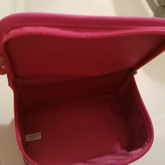 Makeup bag - Picture 4 of 4